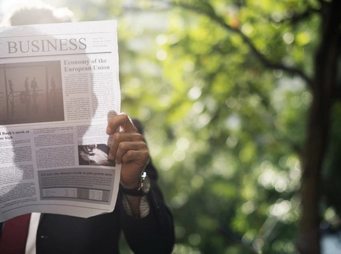 爱上海：A City Nightscape Performance Full of Inspiration